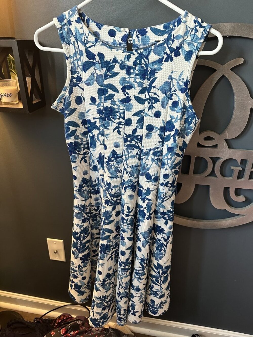 Unbranded Size Small (S) Floral Print Sleeveless Fit & Flare Dress